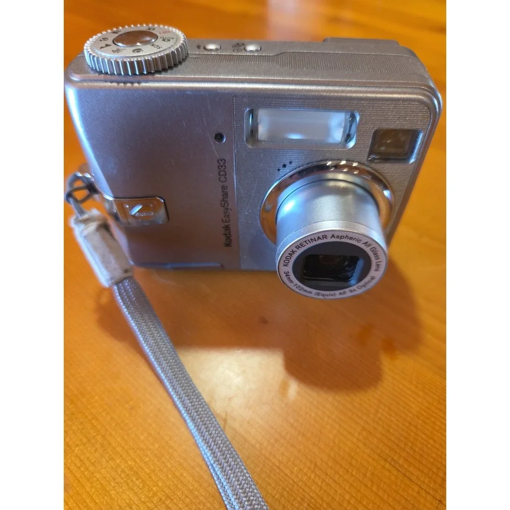 Kodak EasyShare CD33 Digital Camera 3.1MP 3x Zoom Silver Compact Camera Only